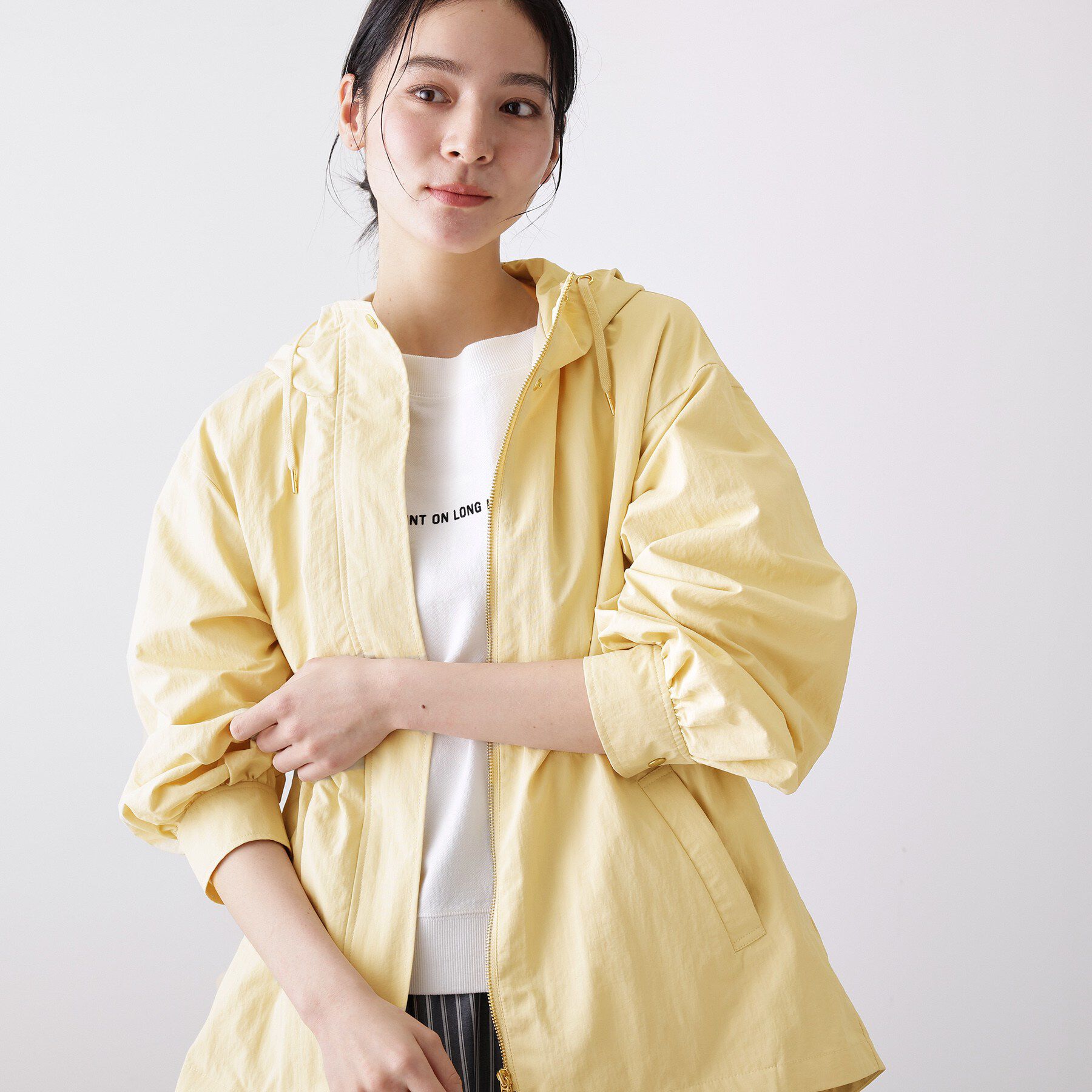Dessin「【撥水・洗える】フーデッドブルゾン」|ブルゾン・スタジャン|ライトイエロー(03