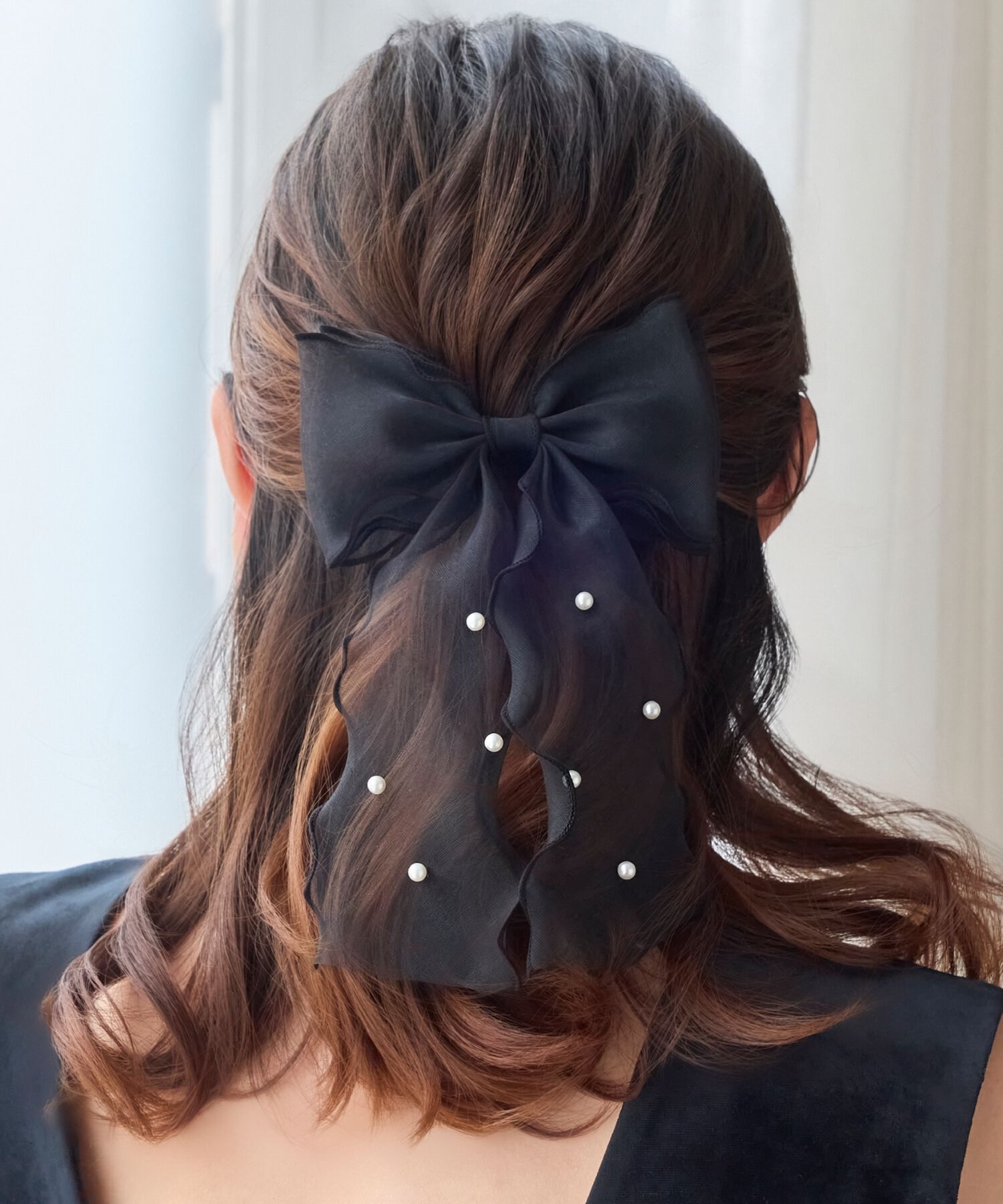 Phoebe「フレアリボンドットパールヘアゴム　ブラック」|ヘアゴム・シュシュ|