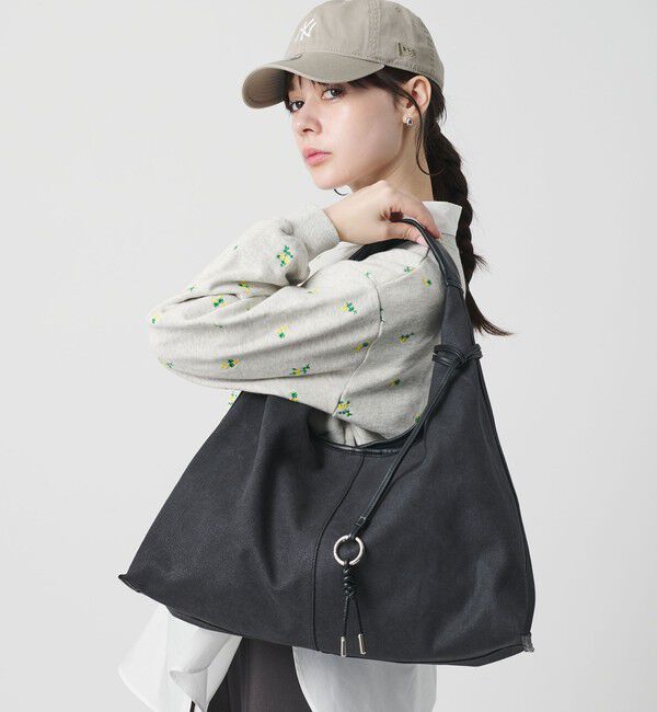 BEAUTY&YOUTH UNITED ARROWS「チャーム ショルダーバッグ」|ショルダー・メッセンジャー|BLACK