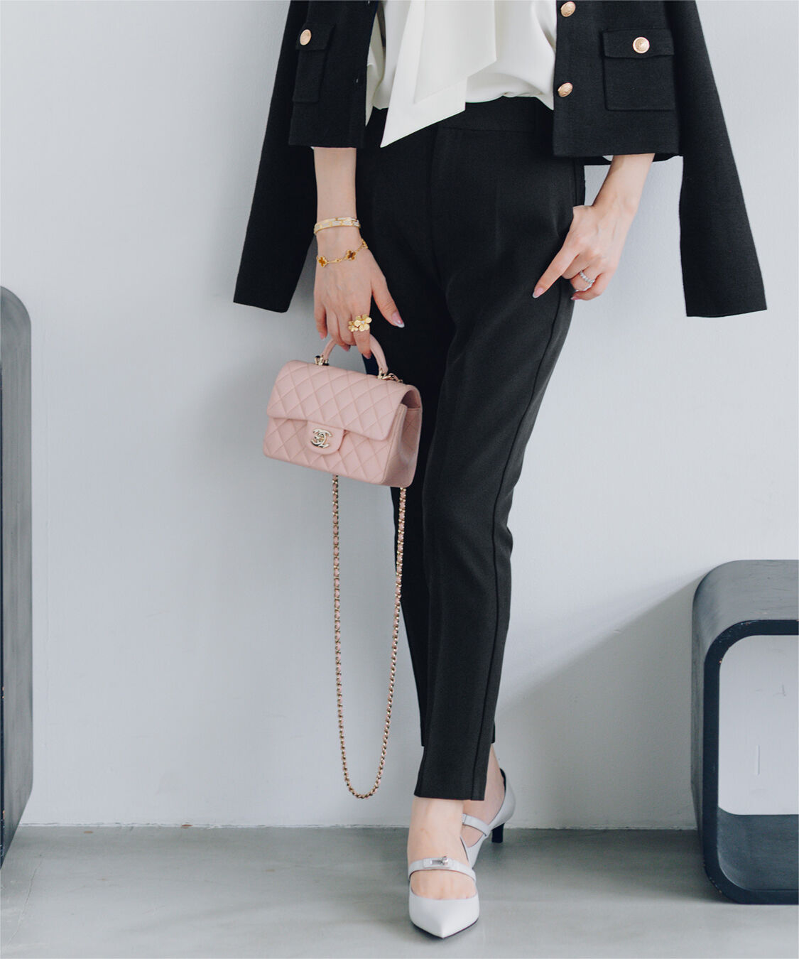 ur's「【星玲奈さんコラボアイテム】カラースティックパンツ」|スラックス|ブラック