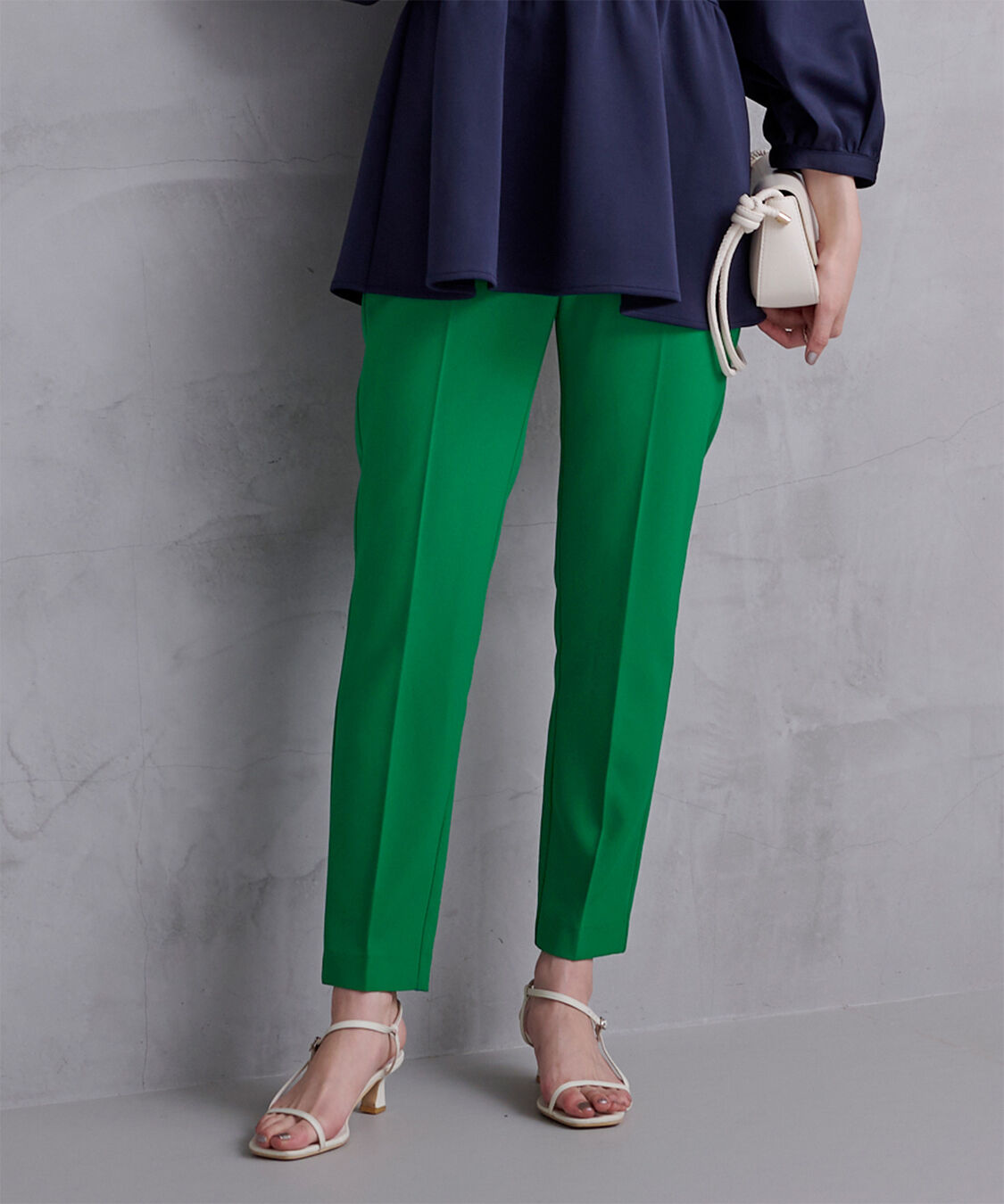 ur's「【星玲奈さんコラボアイテム】カラースティックパンツ」|スラックス|アップルグリーン