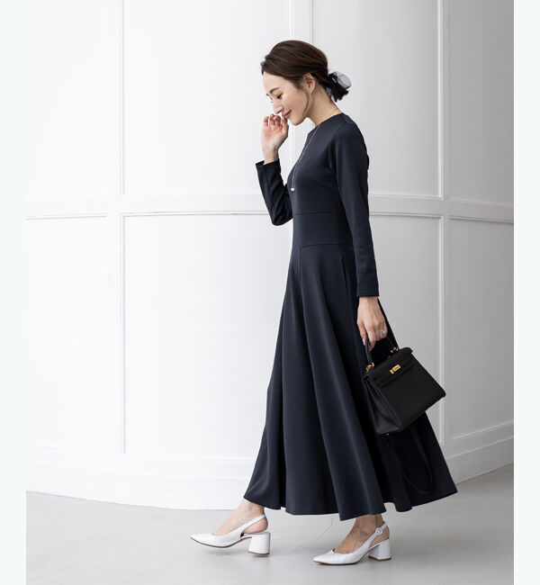 ur's「【星玲奈さんコラボアイテム】ボンディングフィットアンドフレアワンピース」|ワンピース|