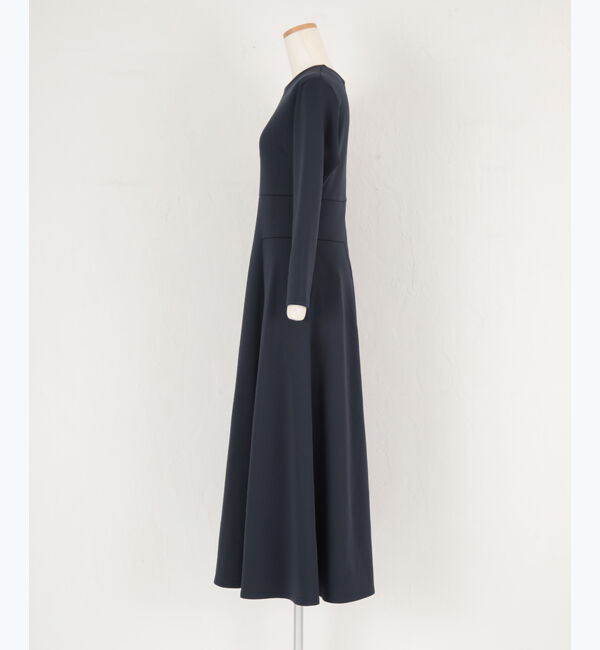 ur's「【星玲奈さんコラボアイテム】ボンディングフィットアンドフレアワンピース」|ワンピース|