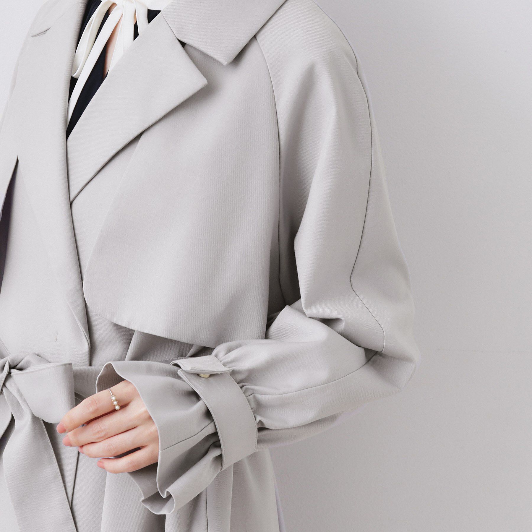 Couture broach「【撥水・ハレの日・通勤】ロングトレンチコート」|トレンチコート|