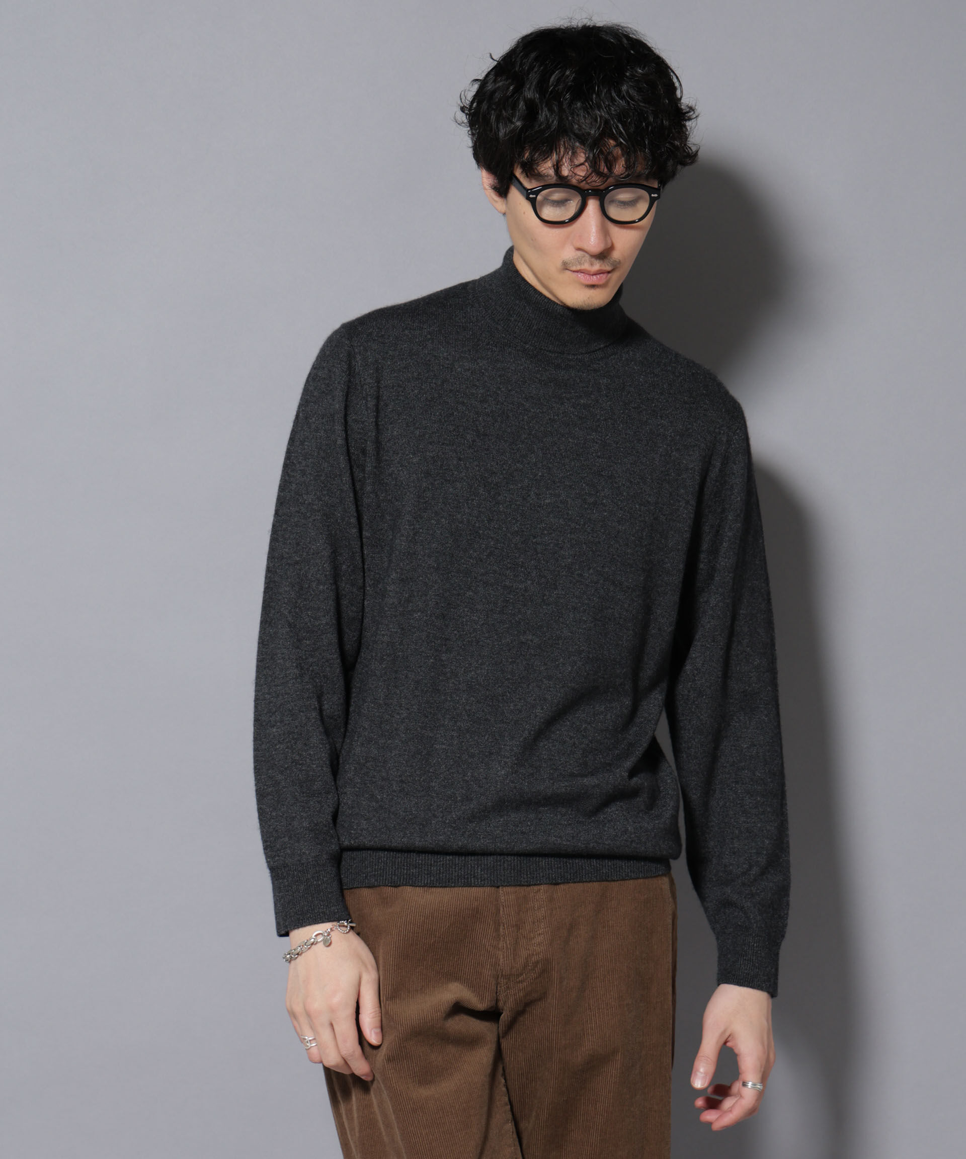 nano･universe「カシミヤミックスタートルネックニット」|ニット・セーター|チャコール3