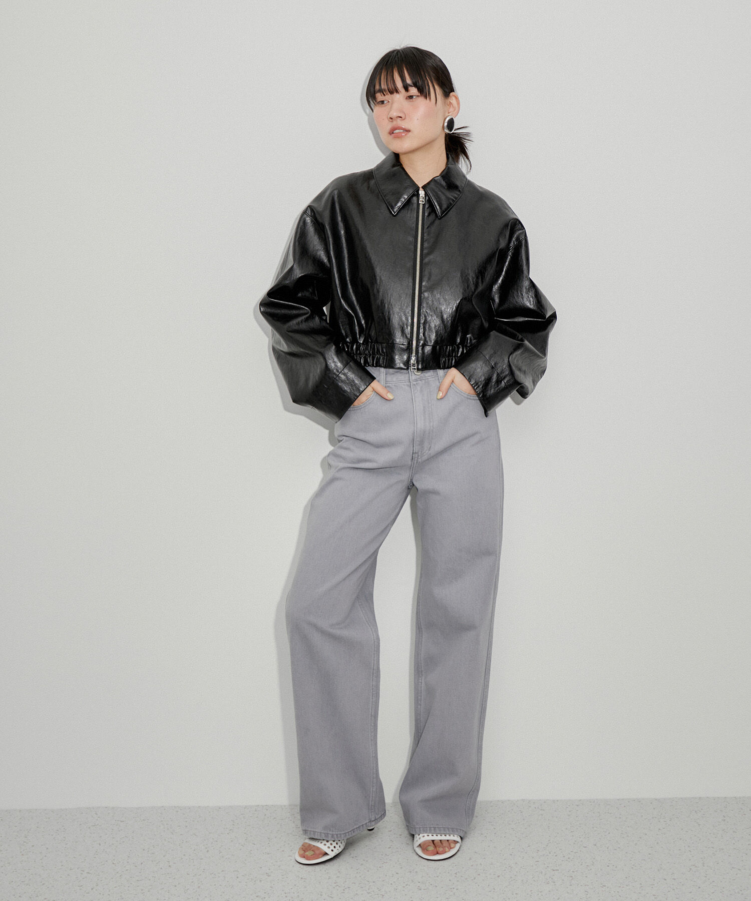 ADAM ET ROPE'「フェイクレザーショートブルゾン」|ブルゾン・スタジャン|