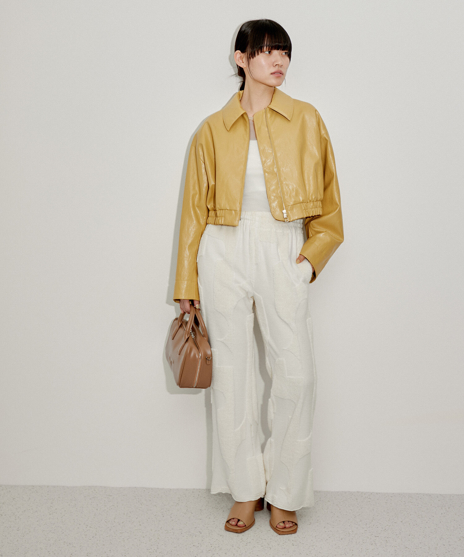 ADAM ET ROPE'「フェイクレザーショートブルゾン」|ブルゾン・スタジャン|