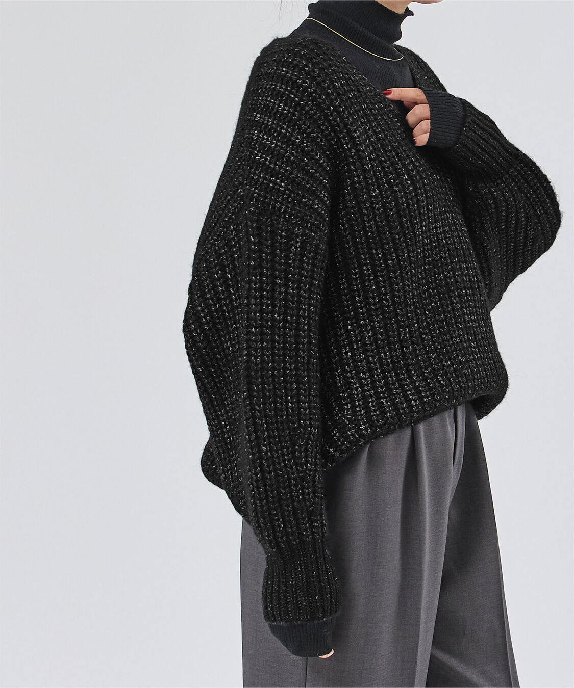 ur's「ラメローゲージVネックオーバーサイズニット」|ニット・セーター|