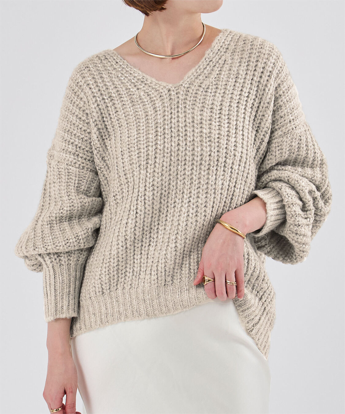 ur's「ラメローゲージVネックオーバーサイズニット」|ニット・セーター|グレージュ