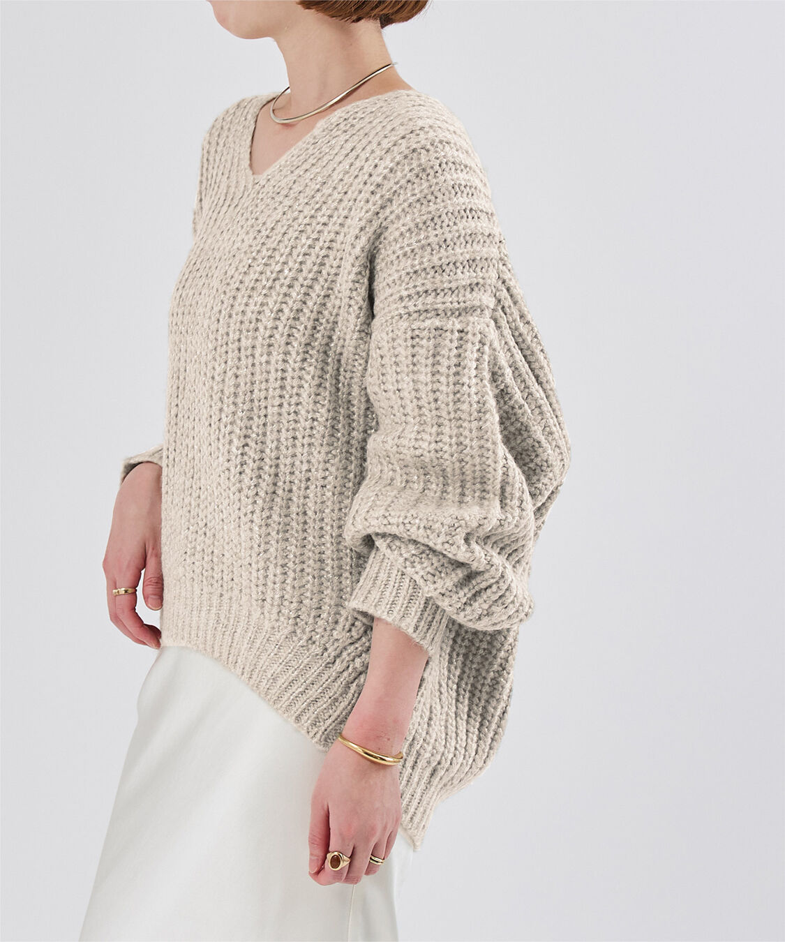 ur's「ラメローゲージVネックオーバーサイズニット」|ニット・セーター|