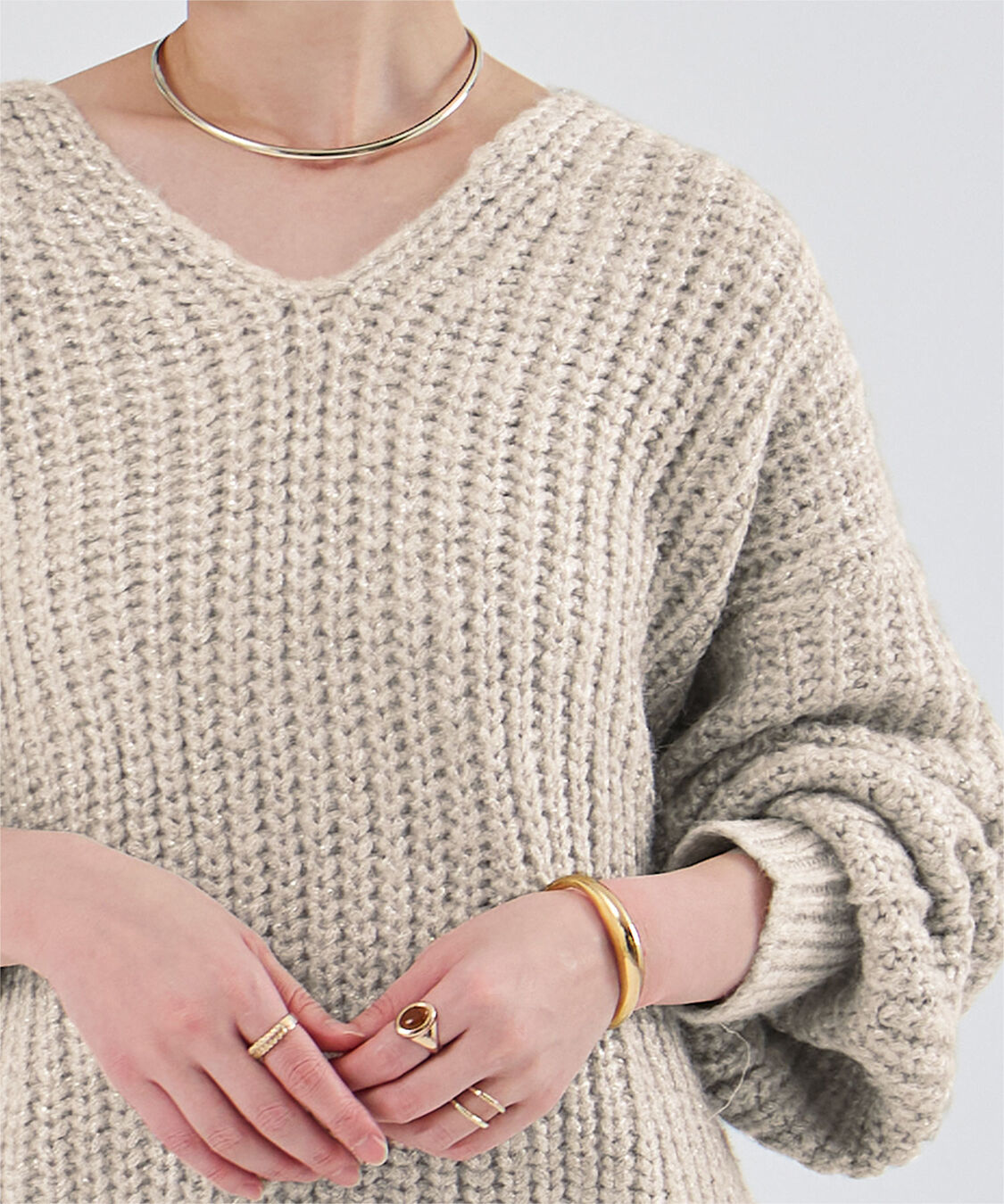 ur's「ラメローゲージVネックオーバーサイズニット」|ニット・セーター|