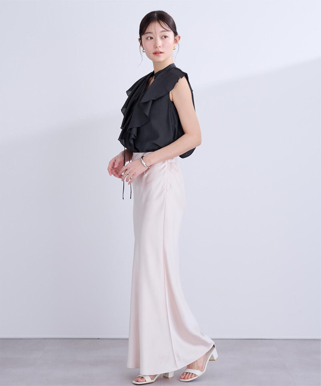 ur's「ラッフルデザインフレンチスリーブブラウス」|シャツ・ブラウス|