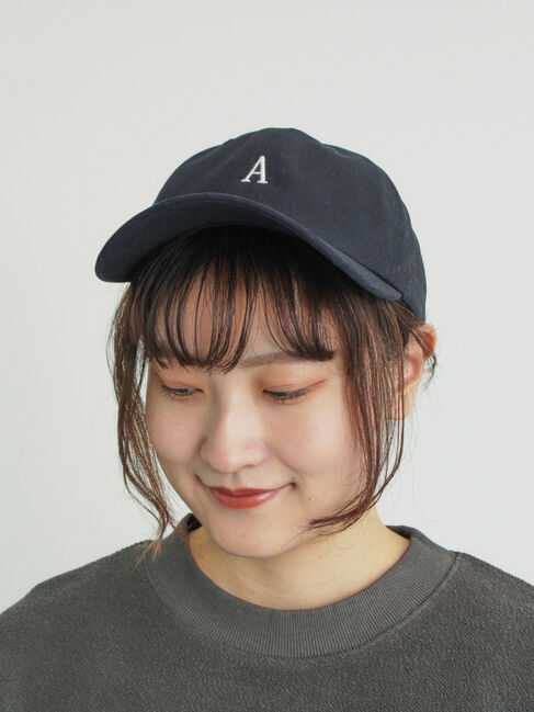 Samansa Mos2「【消臭効果】イニシャル刺繍キャップ」|その他|ネイビー