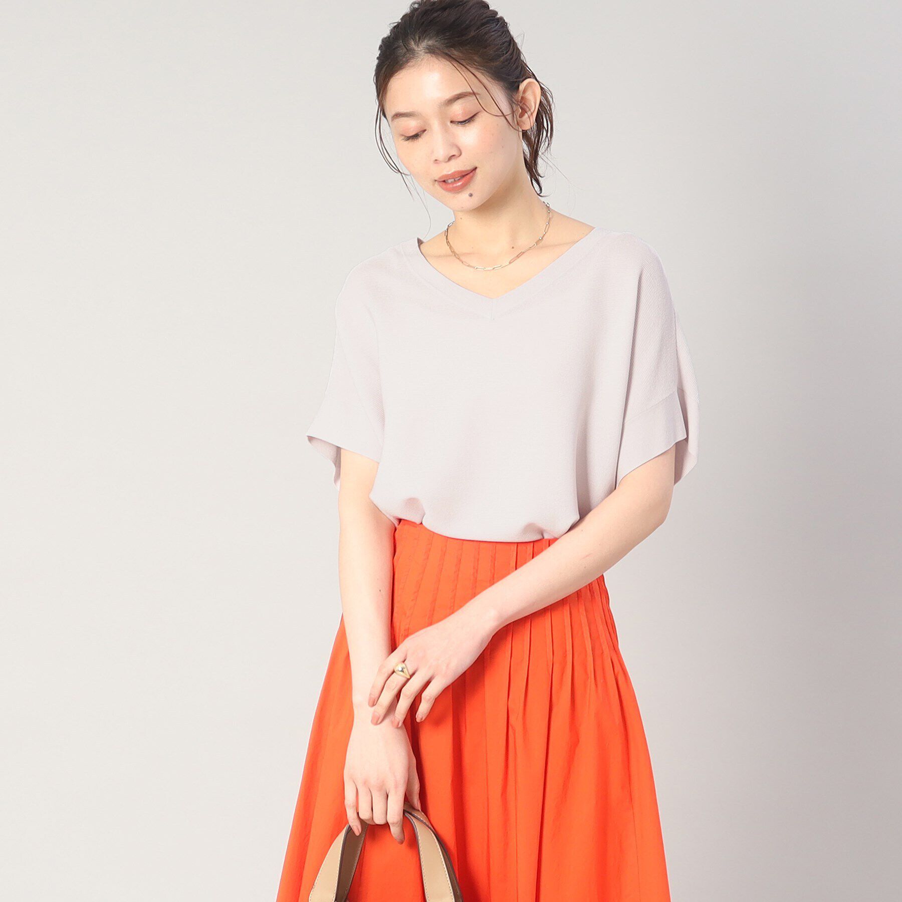 UNTITLED「【大人気のベストセラーアイテム！／洗える】前後2WAY レーヨンストレッチニット」|ニット・セーター|