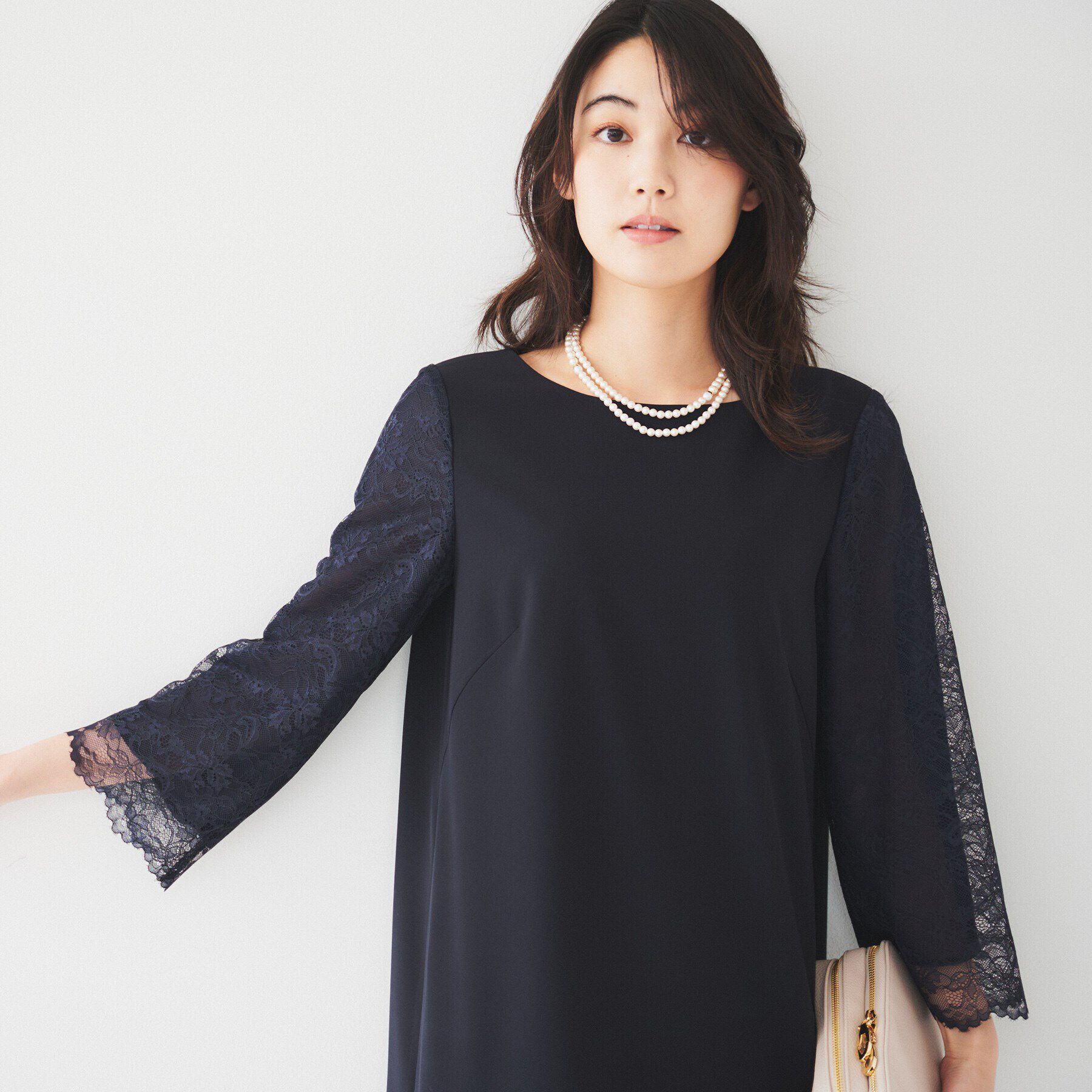 UNTITLED「【フォーマルドレス/セレモニー/オケージョン】袖レース サックワンピース」|ワンピース|