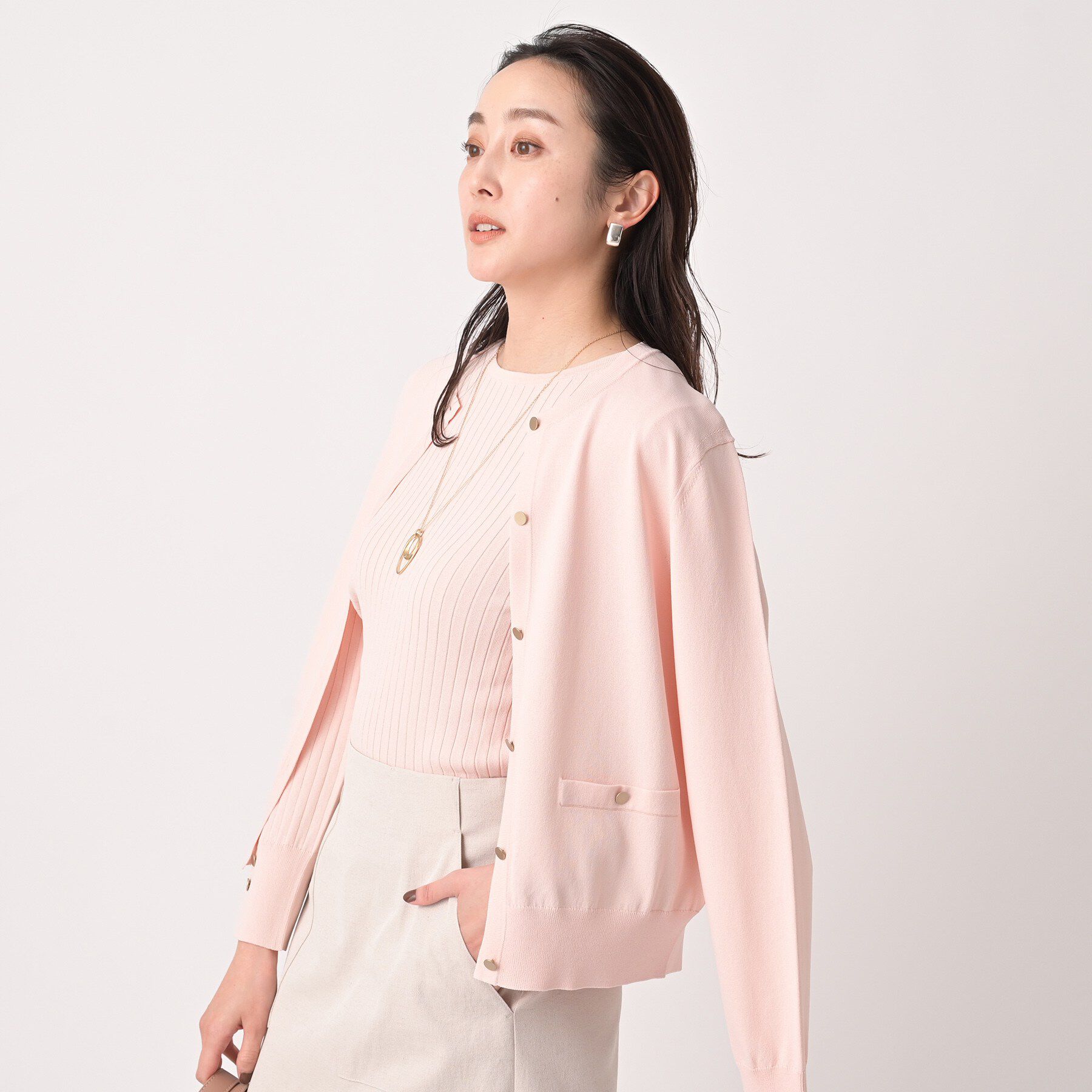 UNTITLED「クルーネックニットカーディガン」|カーディガン|