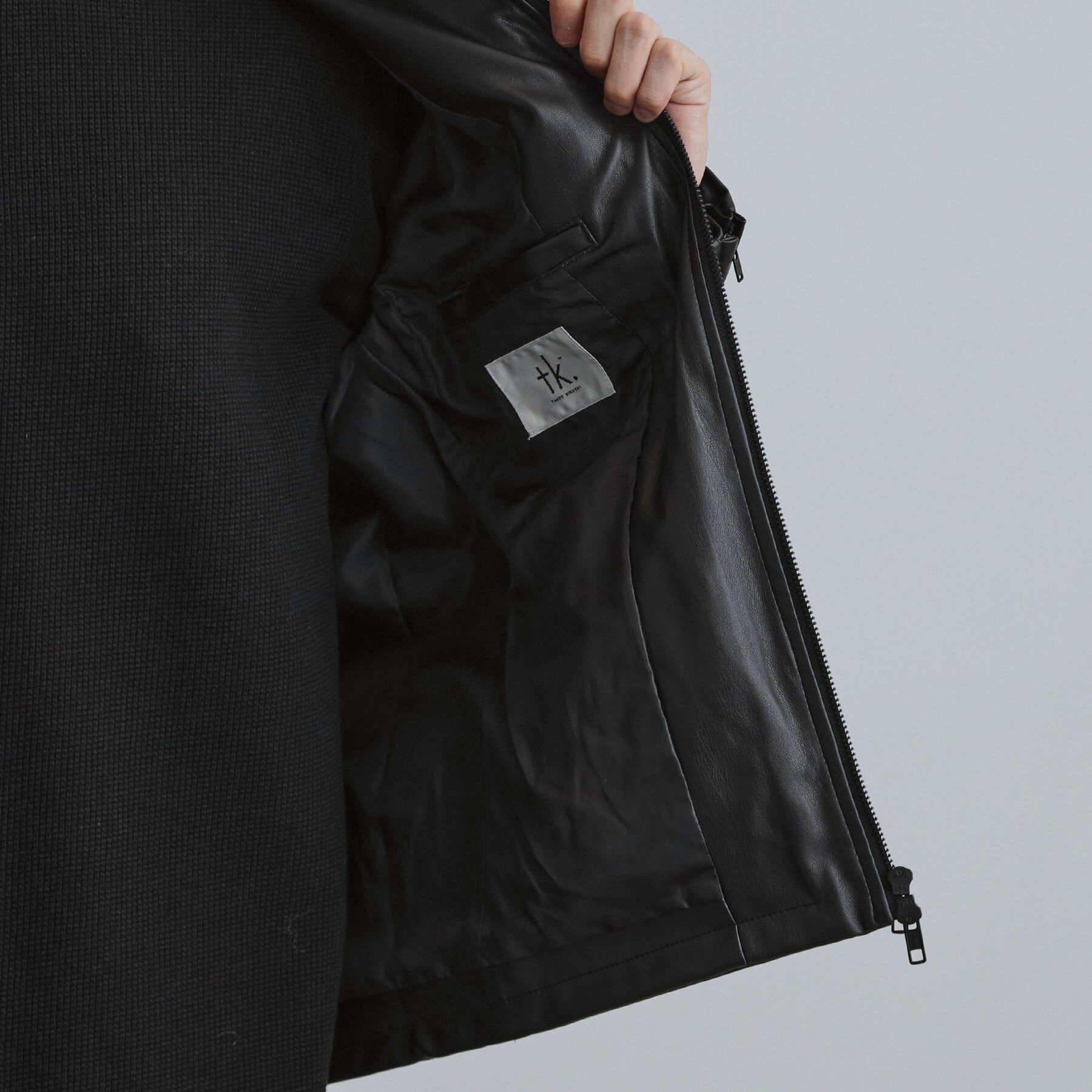 tk.TAKEO KIKUCHI「シングルレザー調ブルゾン」|ブルゾン・スタジャン|