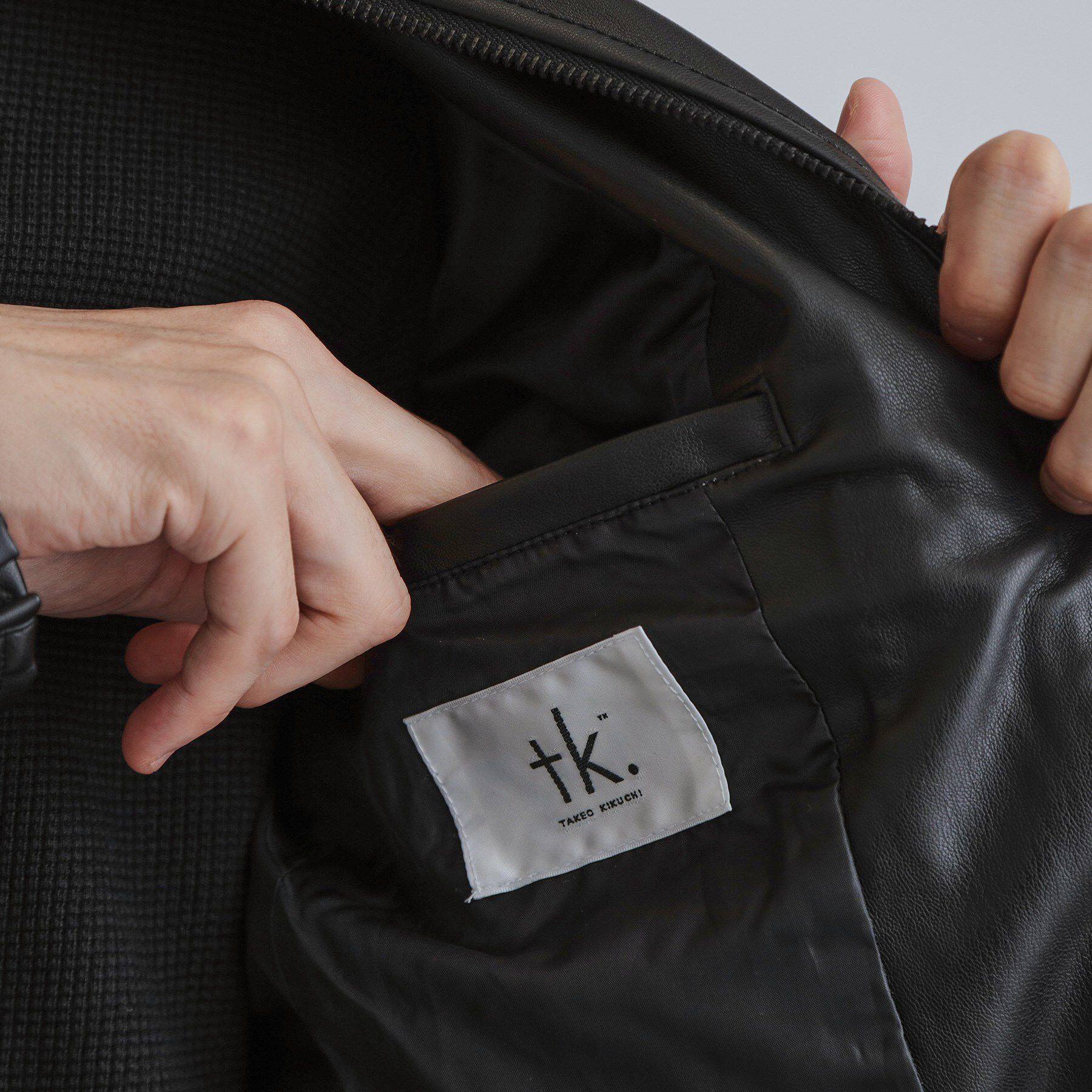 tk.TAKEO KIKUCHI「シングルレザー調ブルゾン」|ブルゾン・スタジャン|