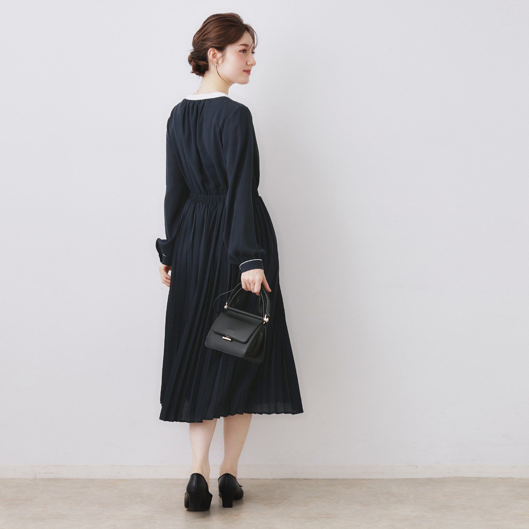 Couture broach「【ハレの日・通勤】配色シフォンプリーツ ワンピース」|ワンピース|