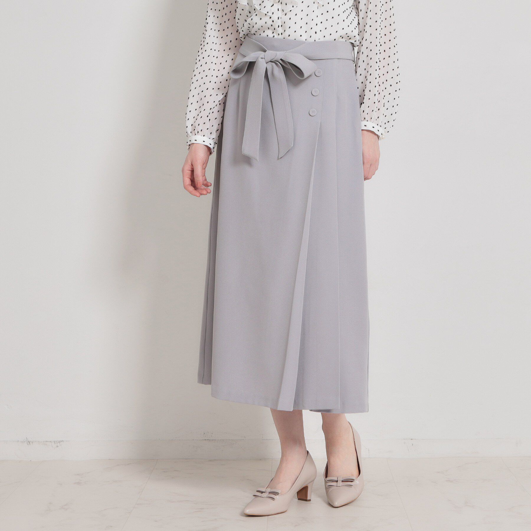 Couture broach「サイドタックナロースカート」|スカート|サックスブルー(09