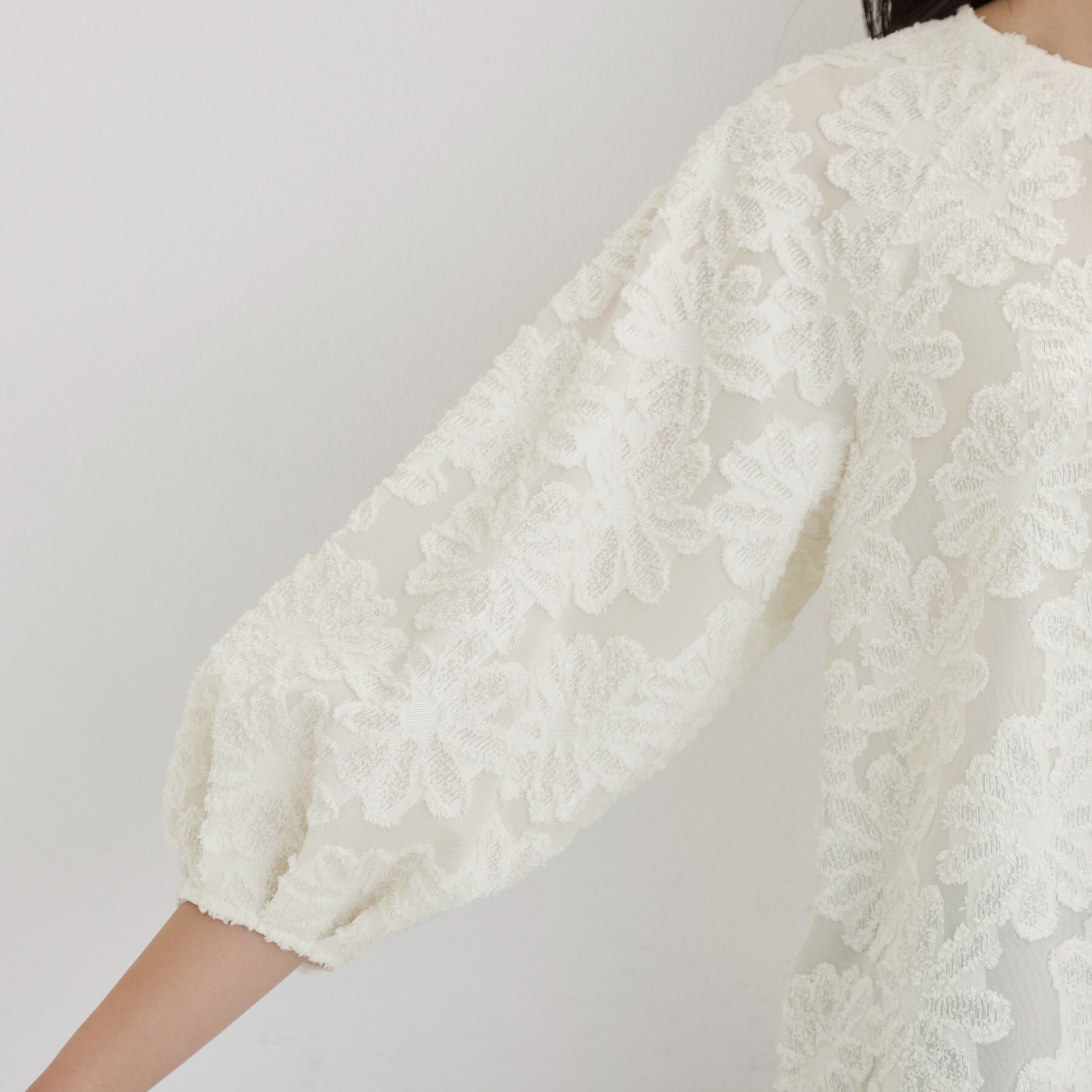 THE SHOP TK「【フォーマルにもカジュアルにも】花柄ジャカードブラウス」|シャツ・ブラウス|