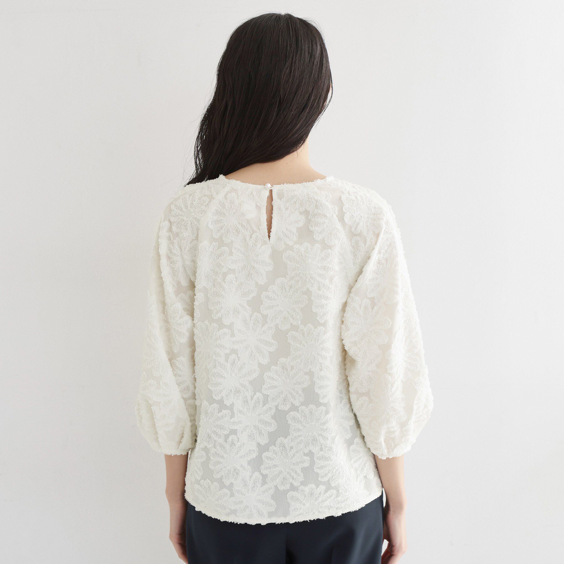 THE SHOP TK「【フォーマルにもカジュアルにも】花柄ジャカードブラウス」|シャツ・ブラウス|