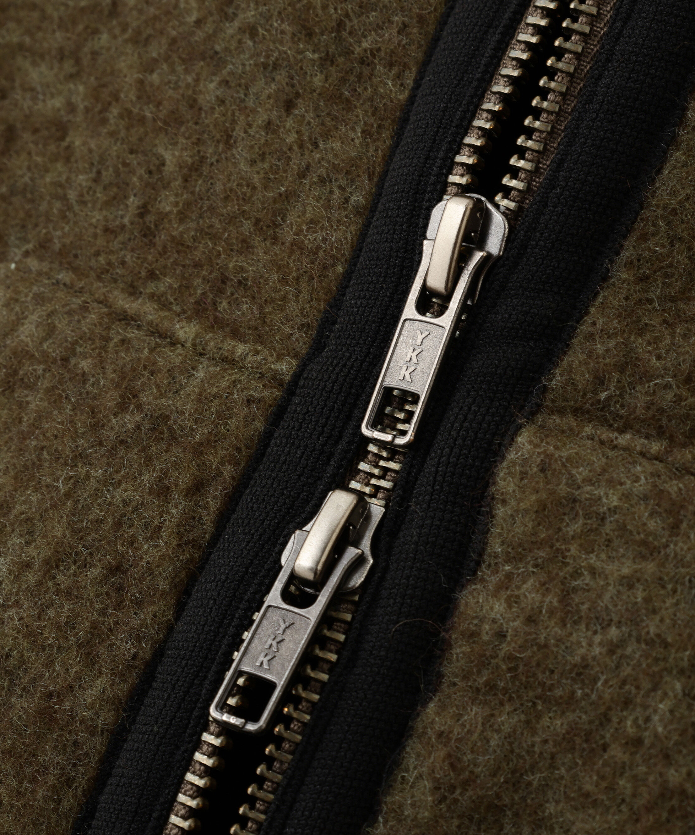 MHL.「SOFT WOOL FLEECE BLOUSON」|ブルゾン・スタジャン|