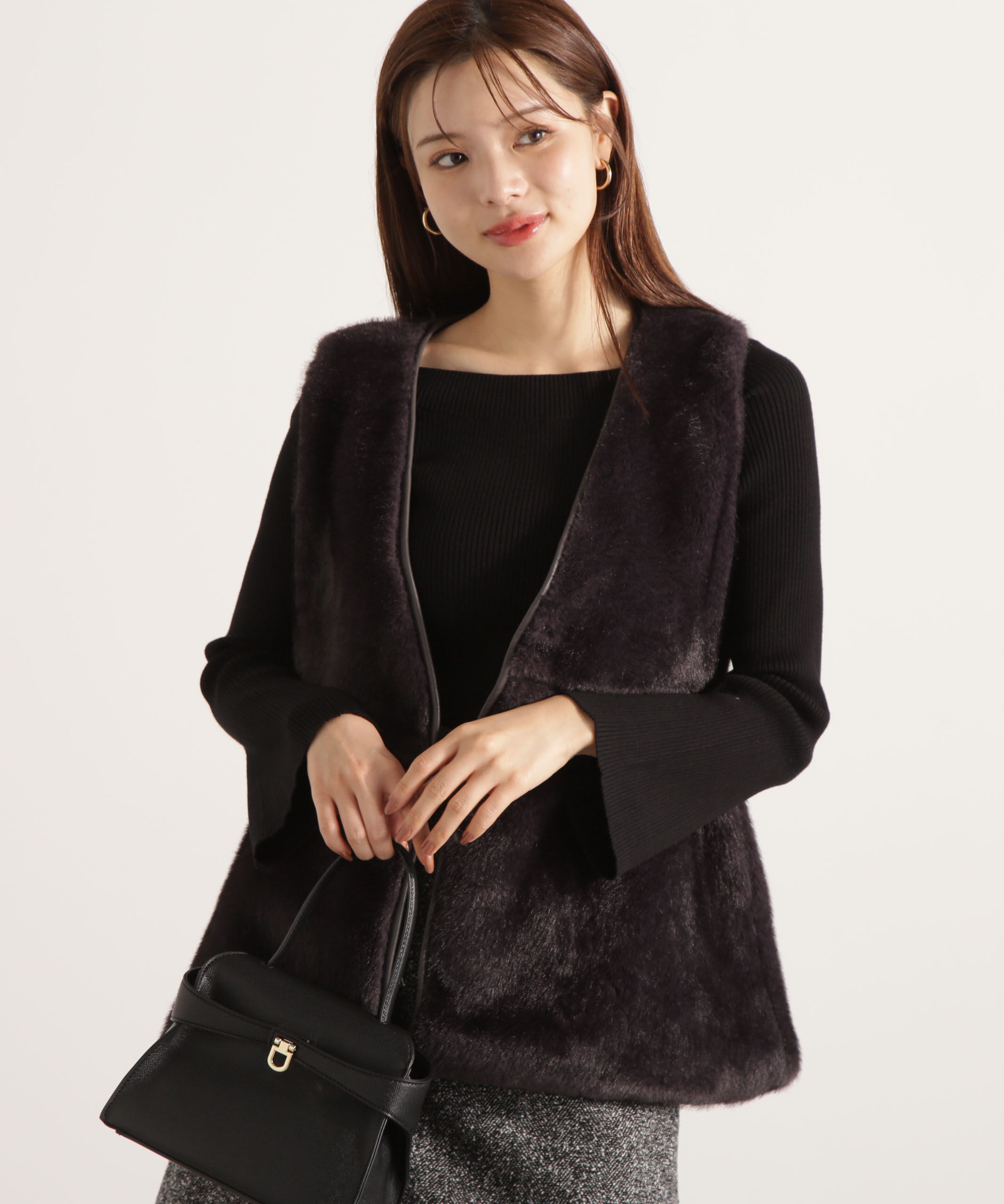 PROPORTION BODY DRESSING「フェイクファーペプラムジレ 25AW」|ブルゾン・スタジャン|