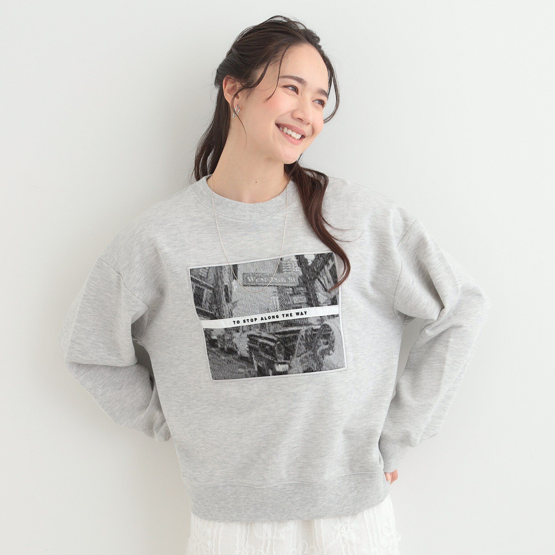 SHOO･LA･RUE「【S-LL】カジュアルすぎない大人のフォト刺繍裏毛スウェット」|パーカー|