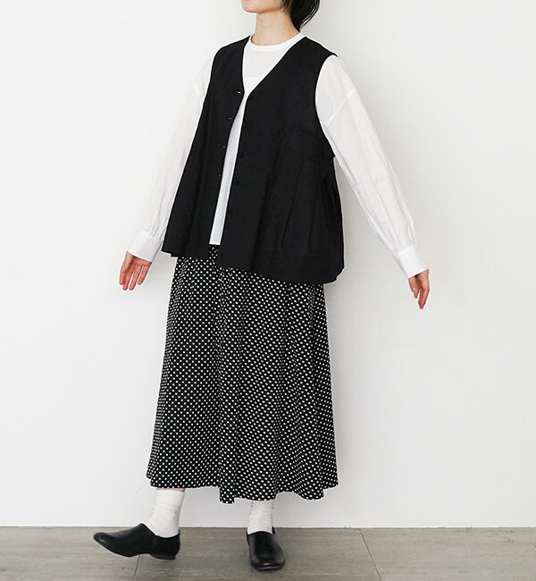 オオカミとフクロウ「フクロウと通り雨のカヌレ」|スカート|