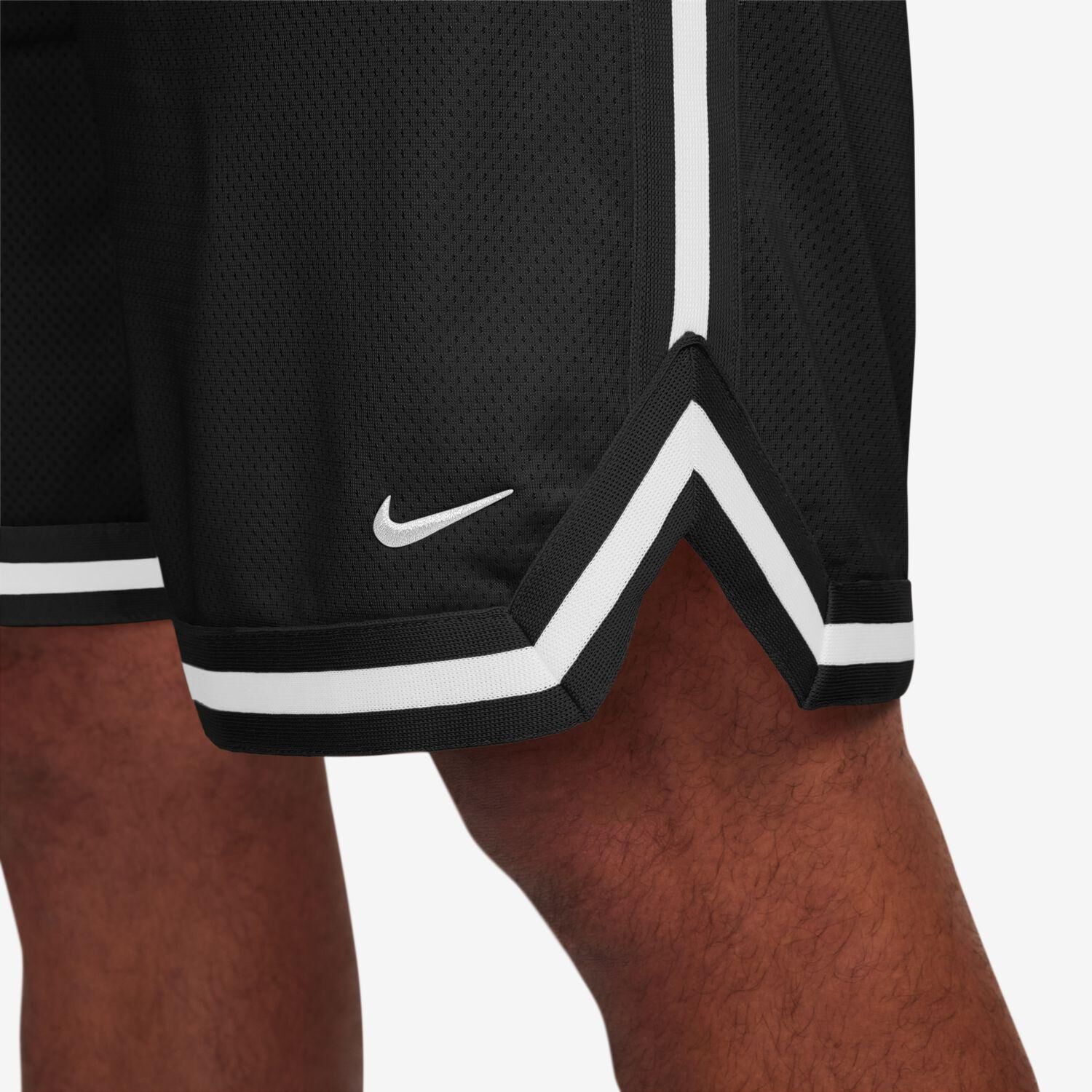 NIKE「【NIKE ｳｪｱ】M DNA 8IN SHORT」|チノ|