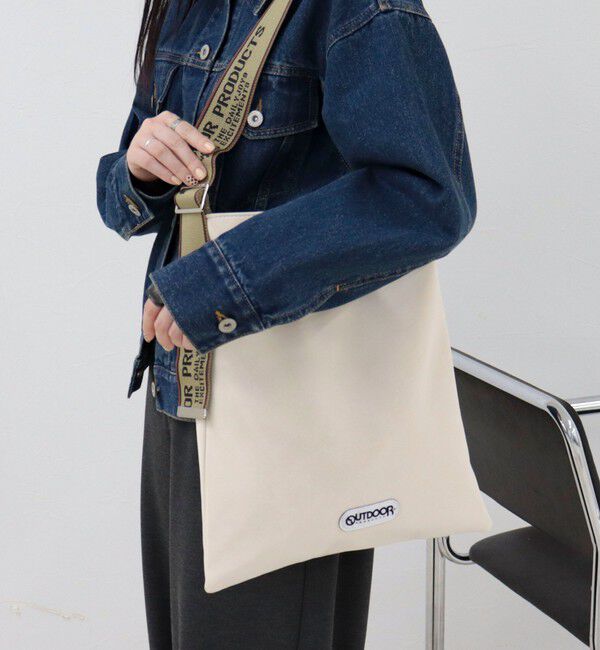 fredy emue「【OUTDOOR PRODUCTS 】ジャガードロゴテープワンショルトートバッグ」|トートバッグ|キナリ