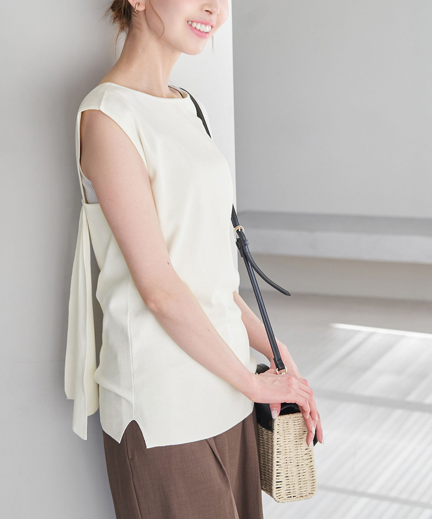 Rope&rsquo;Picnic「後ろ結びゼロスリーブプルオーバー」|ニット・セーター|ホワイト(10)