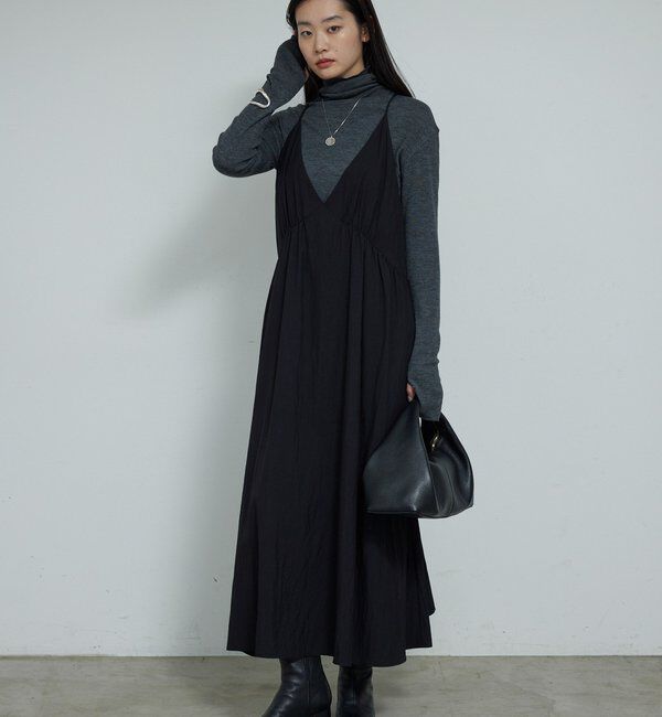  「【万能ワンピース】【オールシーズン活躍】ディープVキャミワンピース」|ワンピース|ブラック