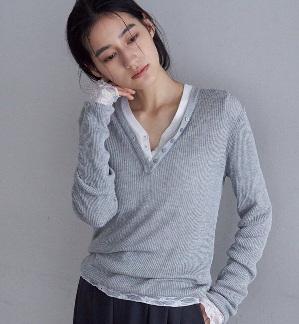  「【26SS予約】ヘンリーネックレイヤードニット」|ニット・セーター|グレー
