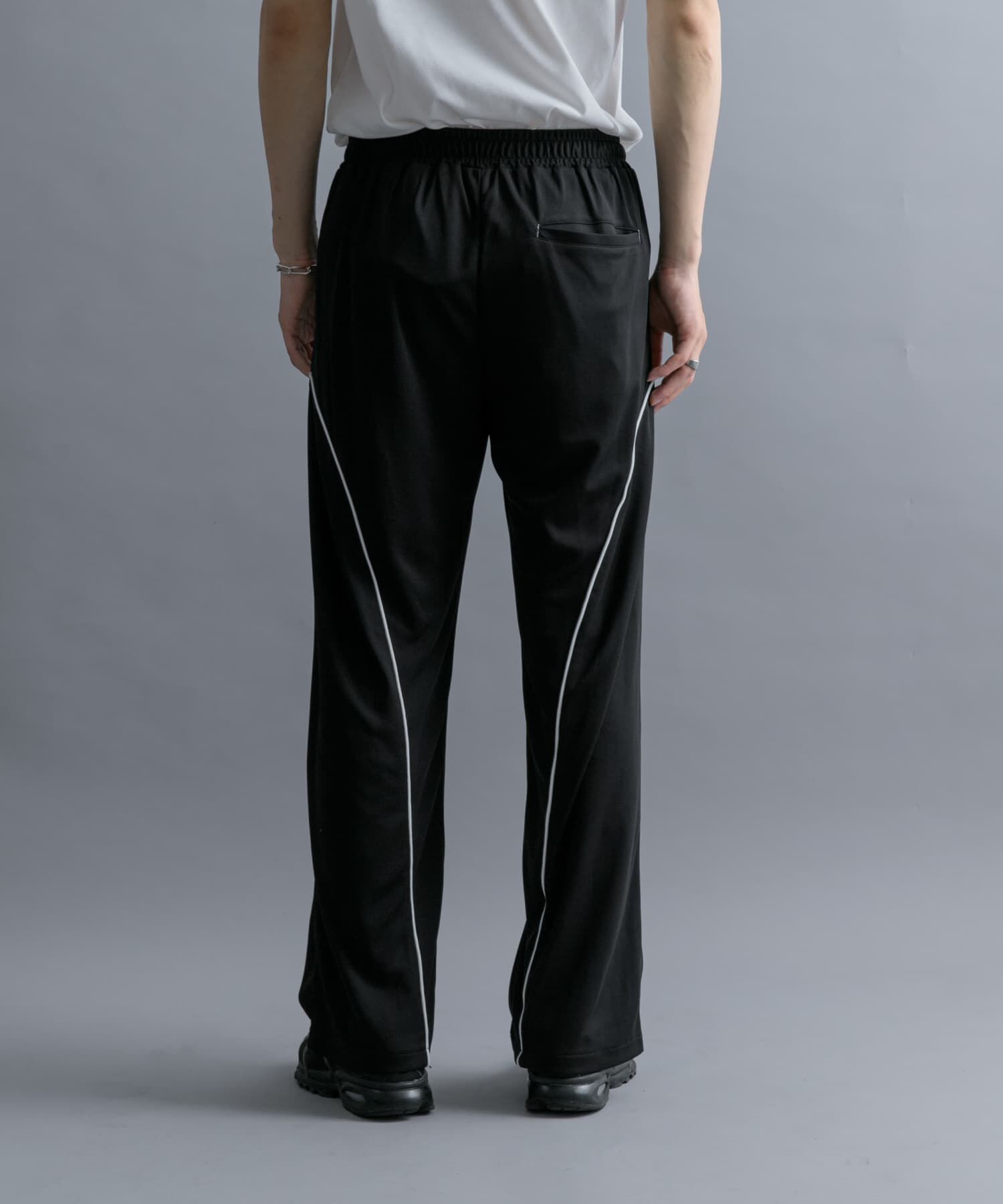 SENSE OF PLACE by URBAN RESEARCH「『別注』SHUHEI KOKI&times;SENSE OF PLACE　トラックパンツ」|その他|