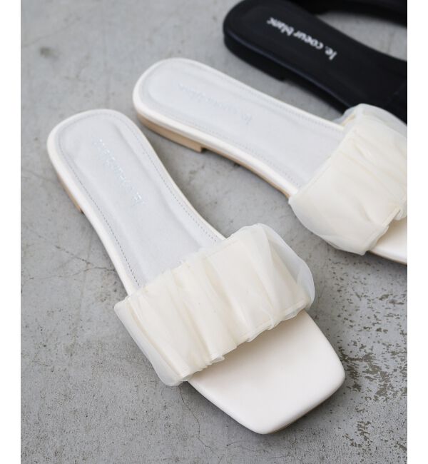  「《WEB限定アイテム》ギャザーフラットサンダル」|サンダル|