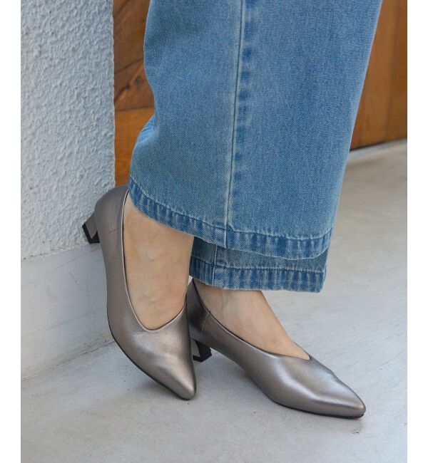  「《WEB限定アイテム》アシンメトリーカットパンプス」|パンプス|