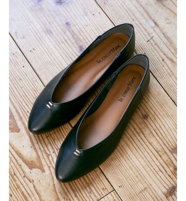  「《WEB限定アイテム》Vカットフラットパンプス」|パンプス|