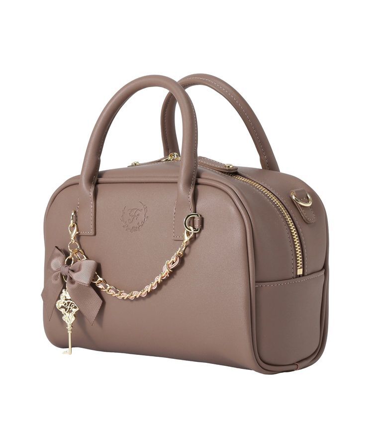 Maison de FLEUR「チャーム付きスクエアボストンバッグ」|ハンドバッグ|