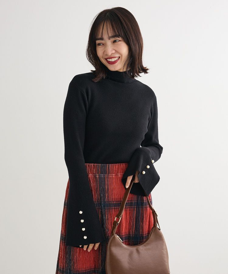 Green Parks「・swing by 袖パールボタンフレアリブニット」|ニット・セーター|Black