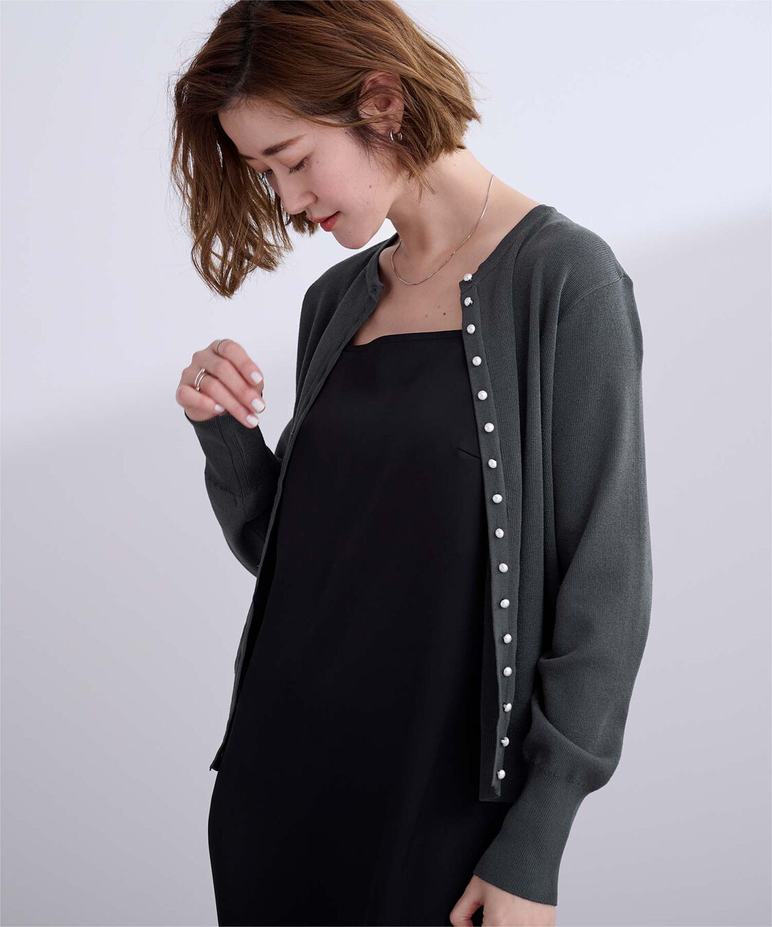 ur's「2wayパール釦ニットカーディガン」|ニット・セーター|
