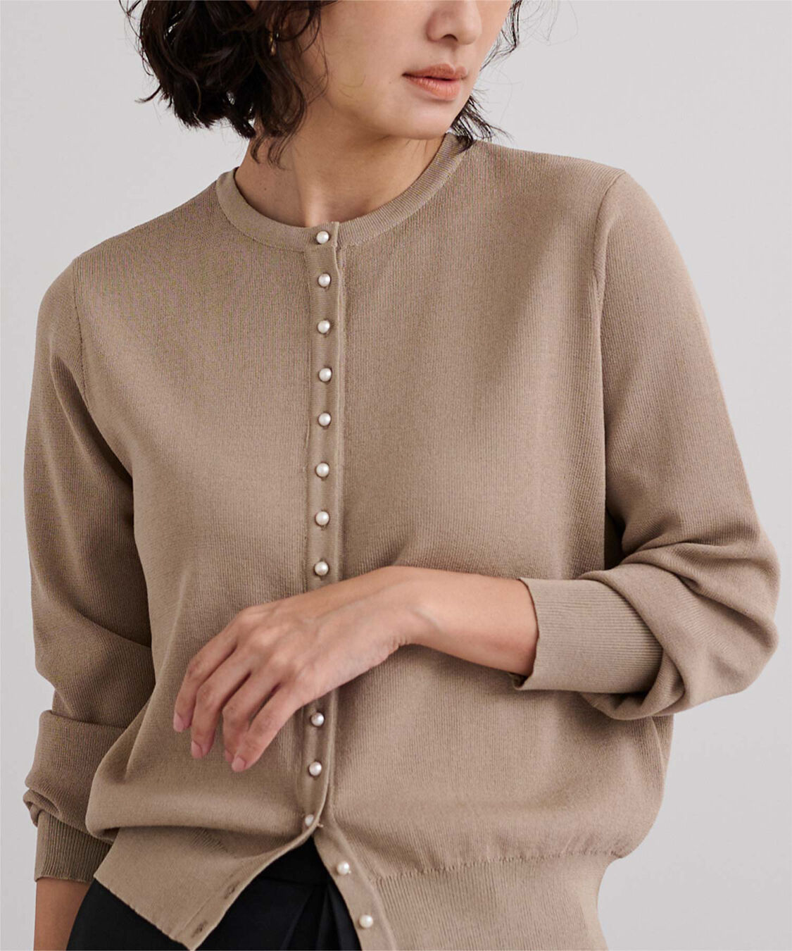 ur's「2wayパール釦ニットカーディガン」|ニット・セーター|