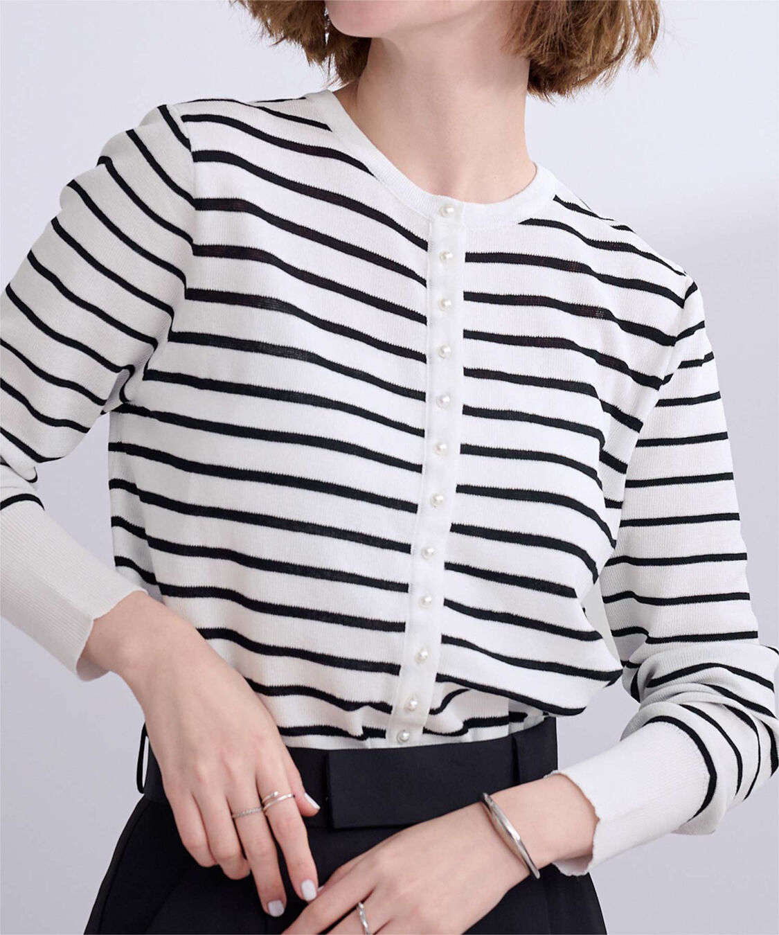 ur's「2wayパール釦ニットカーディガン」|ニット・セーター|