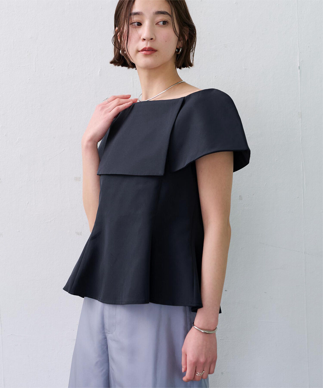 ur's「ケープデザインペプラムトップス」|シャツ・ブラウス|