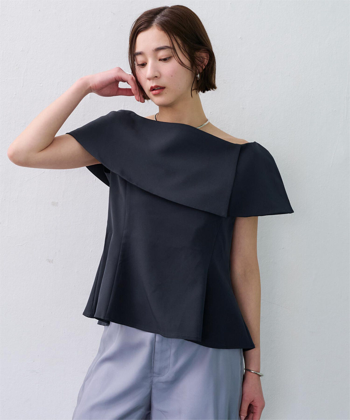 ur's「ケープデザインペプラムトップス」|シャツ・ブラウス|