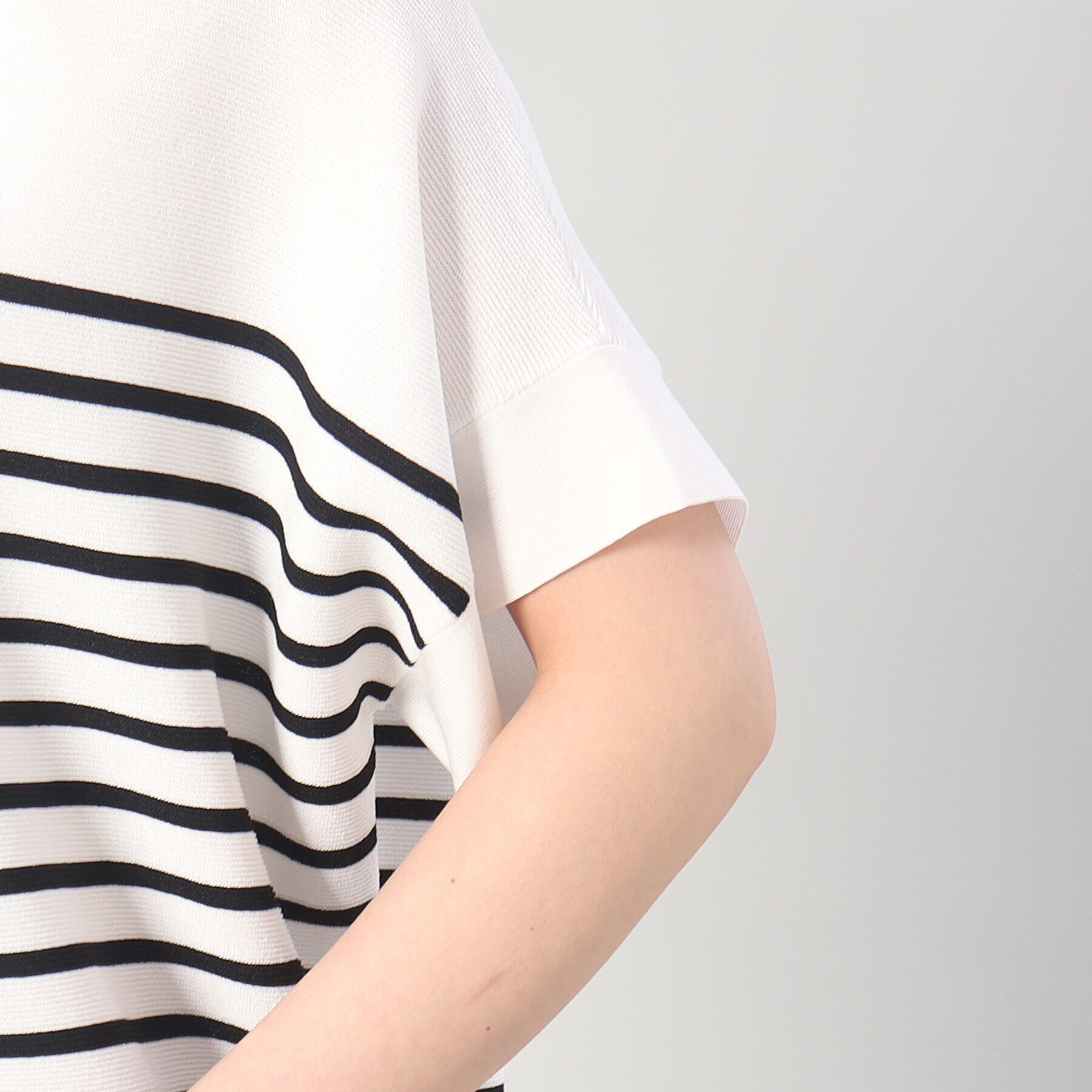 UNTITLED「【大人気のベストセラーアイテム！／洗える】前後2WAY レーヨンストレッチニット」|ニット・セーター|