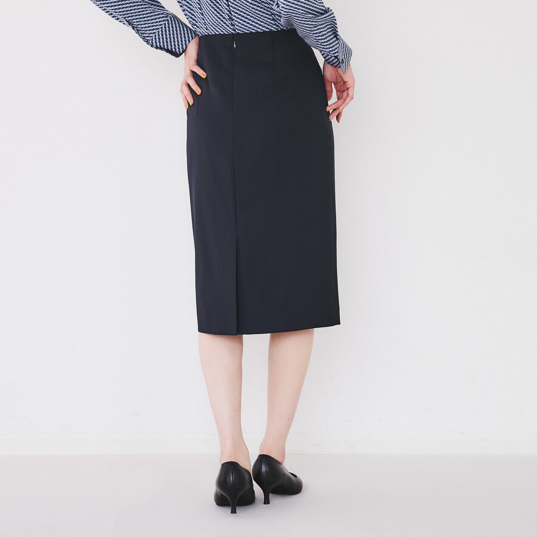 UNTITLED「【洗える通勤スーツ】レジェールギャバ ストレッチタイトスカート」|スカート|