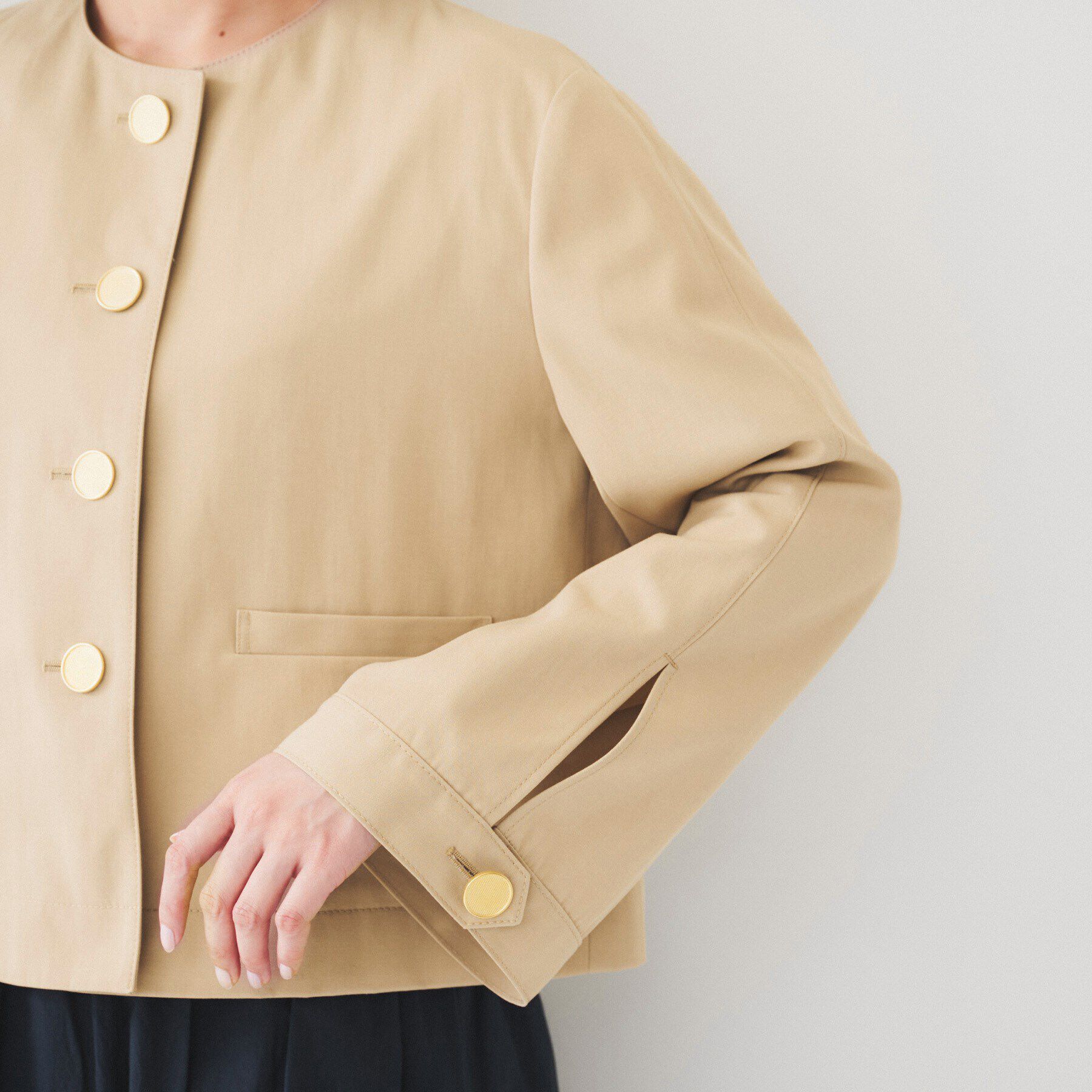 UNTITLED「【きれいめ/軽羽織り】コットンライク クルーネックジャケット」|ノーカラージャケット|