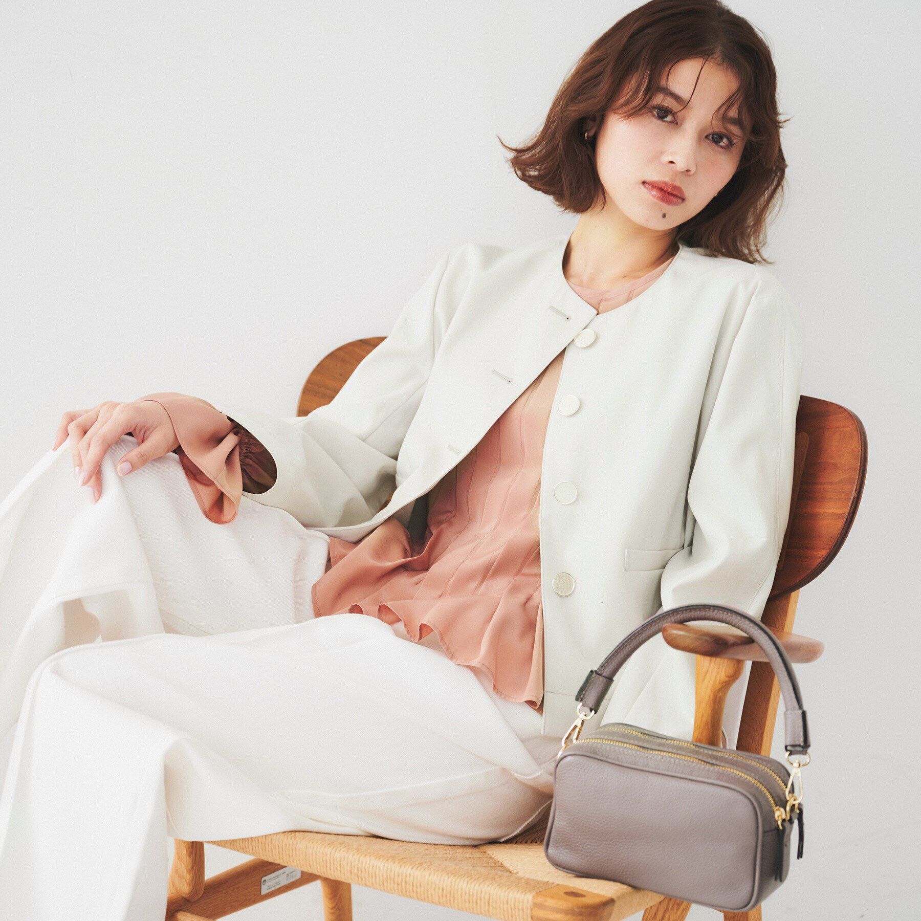 UNTITLED「【きれいめ/軽羽織り】コットンライク クルーネックジャケット」|ノーカラージャケット|